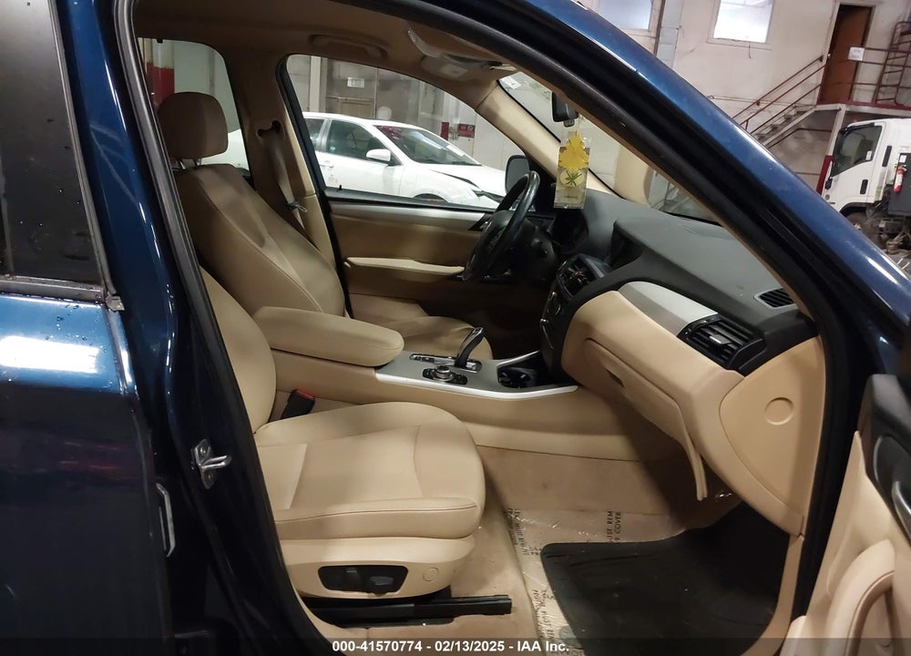 2013 BMW X3 XDRIVE28I VIN: 5UXWX9C54D0A27811