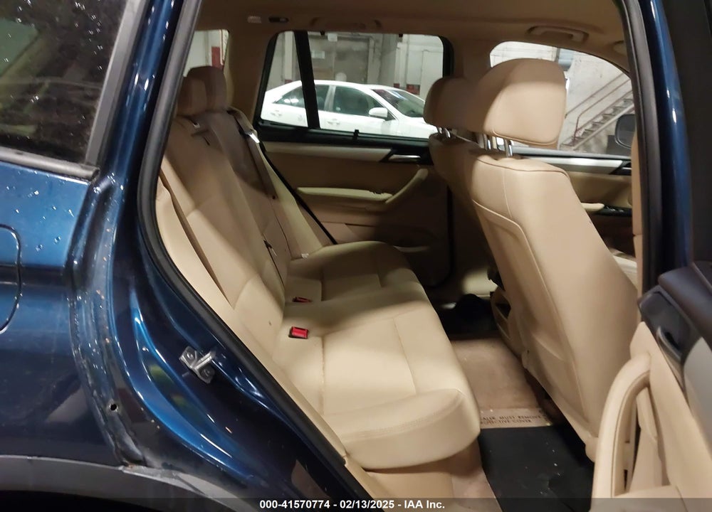 2013 BMW X3 XDRIVE28I VIN: 5UXWX9C54D0A27811