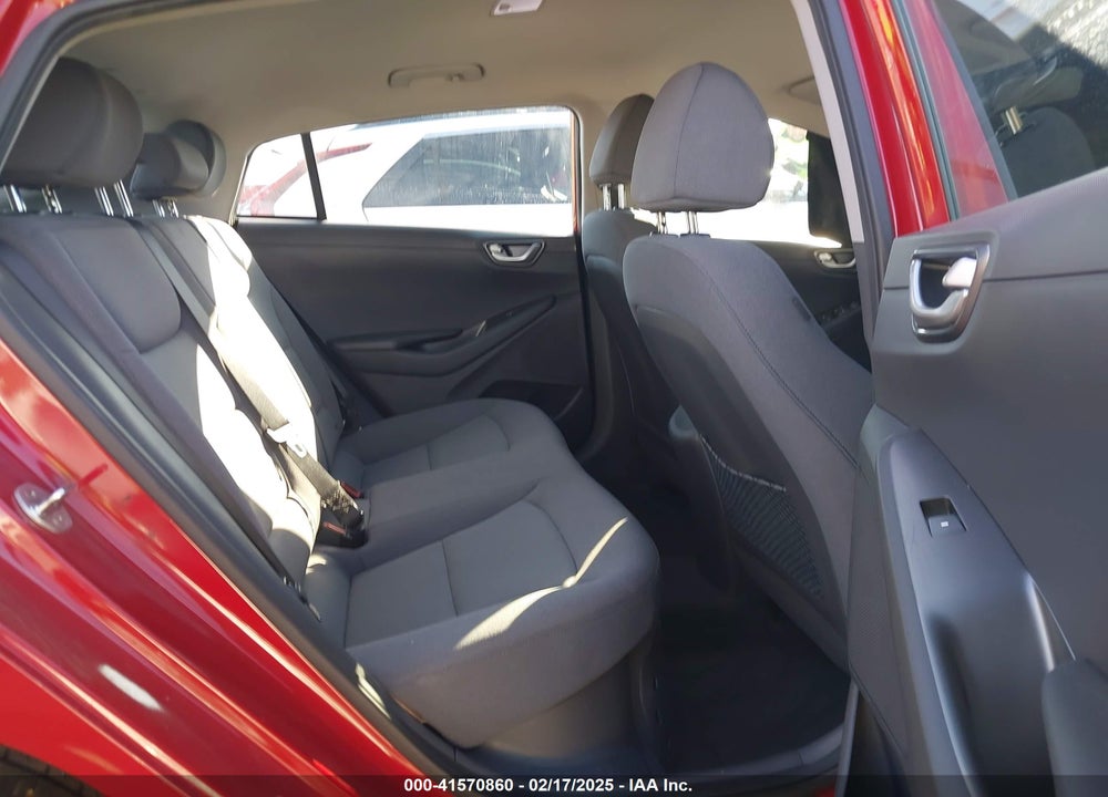 2022 HYUNDAI IONIQ HYBRID BLUE VIN: KMHC65LC9NU267406