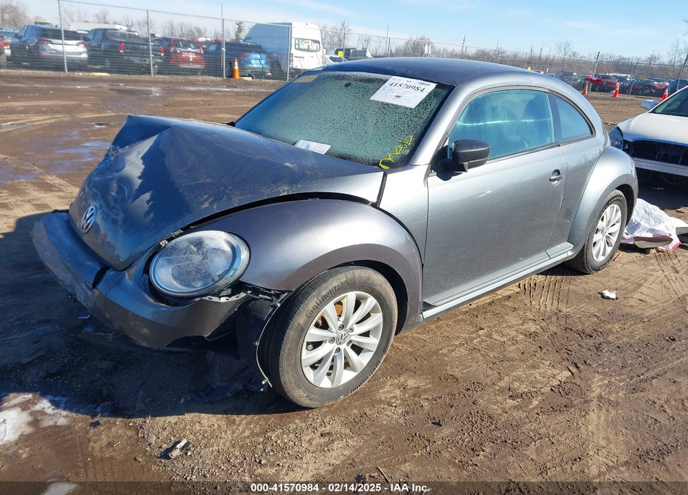 2014 VOLKSWAGEN BEETLE VIN: 3VWFP7AT0EM624776