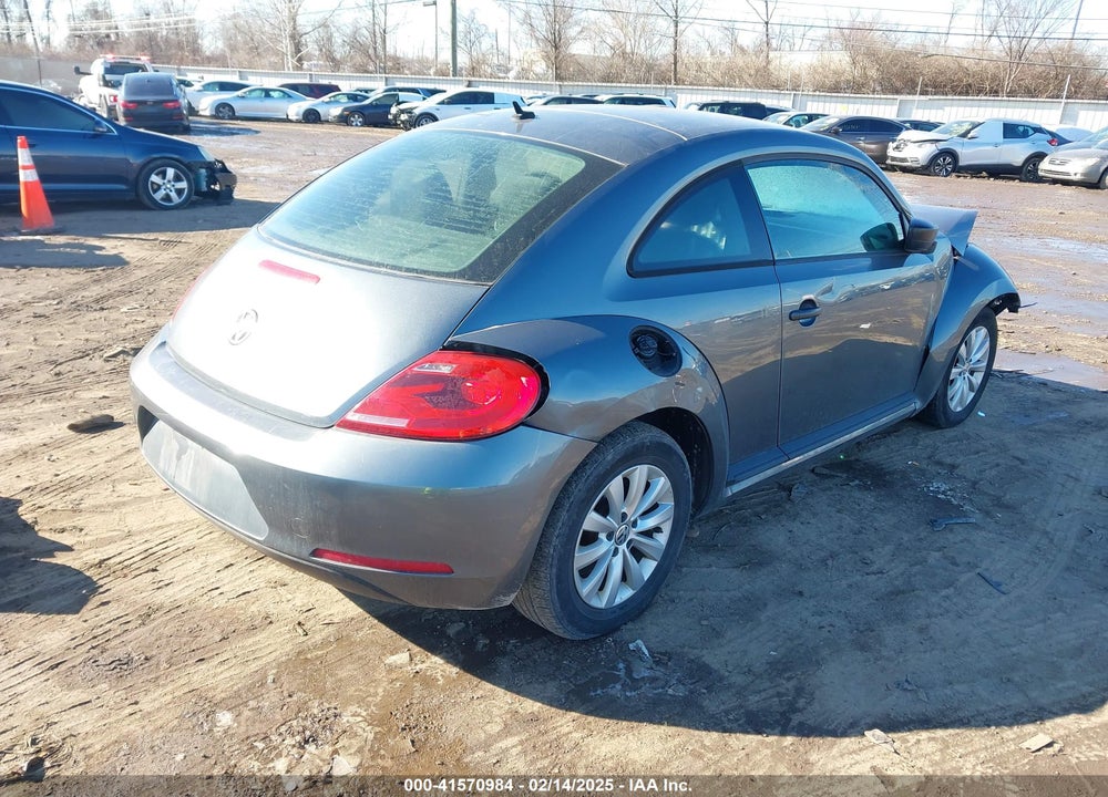 2014 VOLKSWAGEN BEETLE VIN: 3VWFP7AT0EM624776