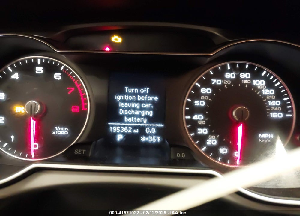 2013 AUDI A4 VIN: WAUAFAFLXDN030218