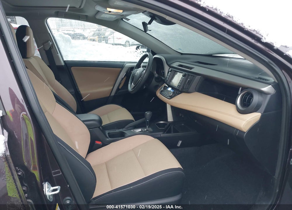 2017 TOYOTA RAV4 XLE VIN: 2T3WFREV1HW367059