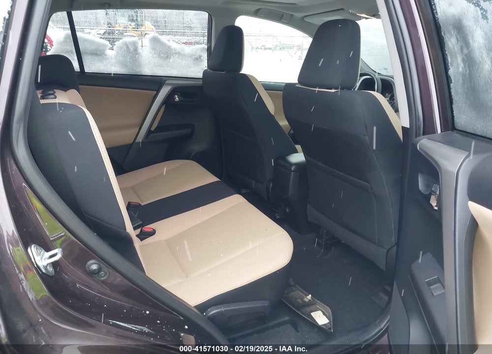 2017 TOYOTA RAV4 XLE VIN: 2T3WFREV1HW367059