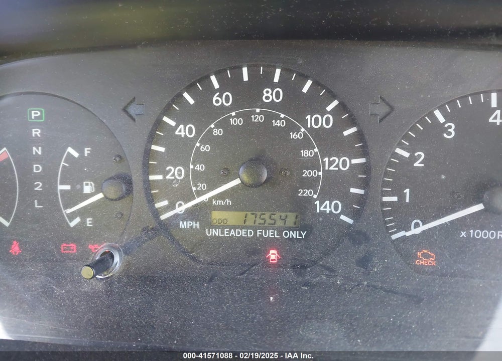 1999 TOYOTA CAMRY LE VIN: 4T1BG22K2XU445448