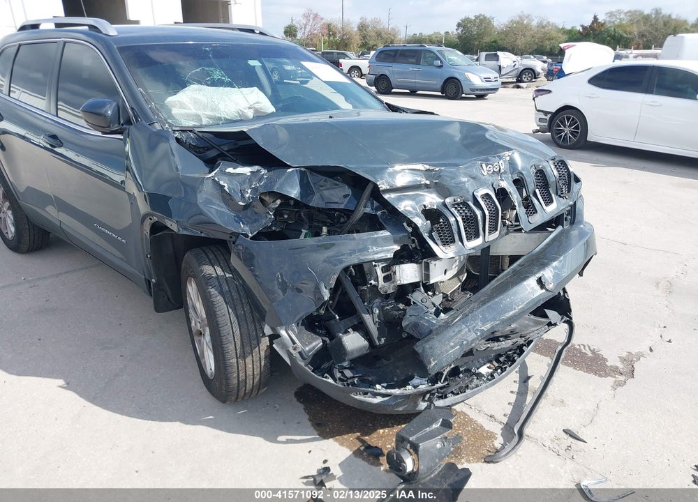2018 JEEP CHEROKEE LATITUDE PLUS 4X4 VIN: 1C4PJMLX8JD603977
