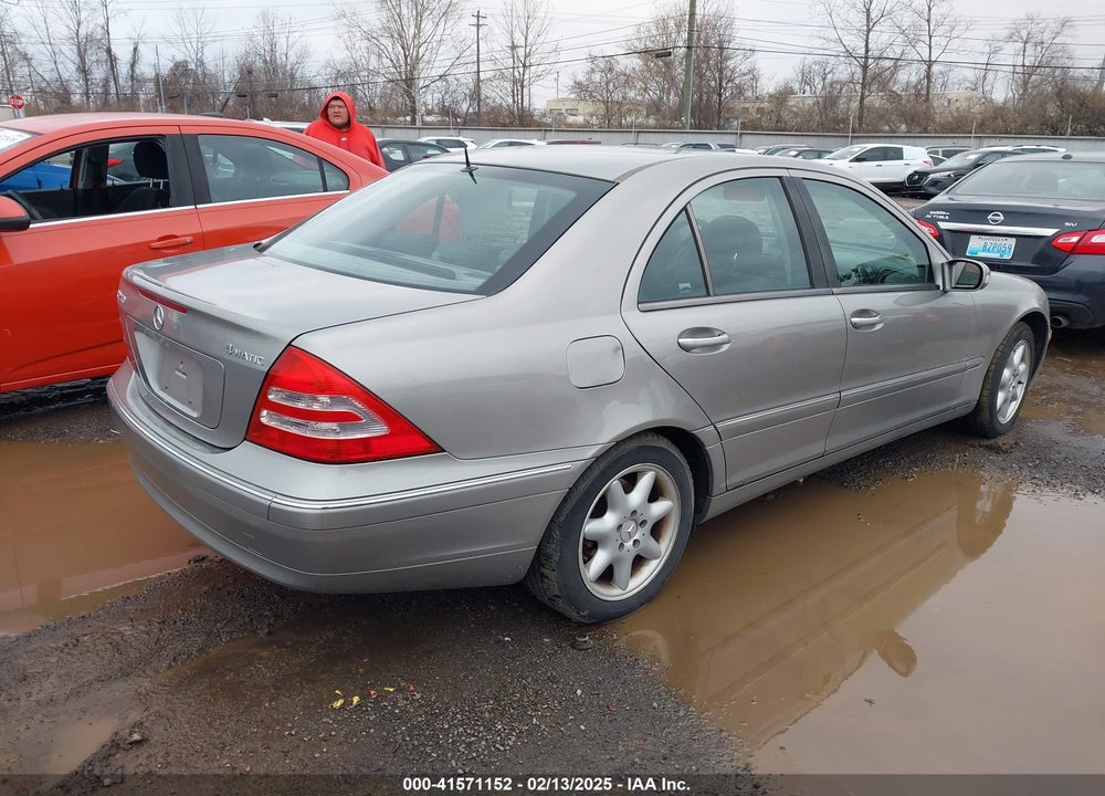 2003 MERCEDES-BENZ C 240 VIN: WDBRF81JX3F408565