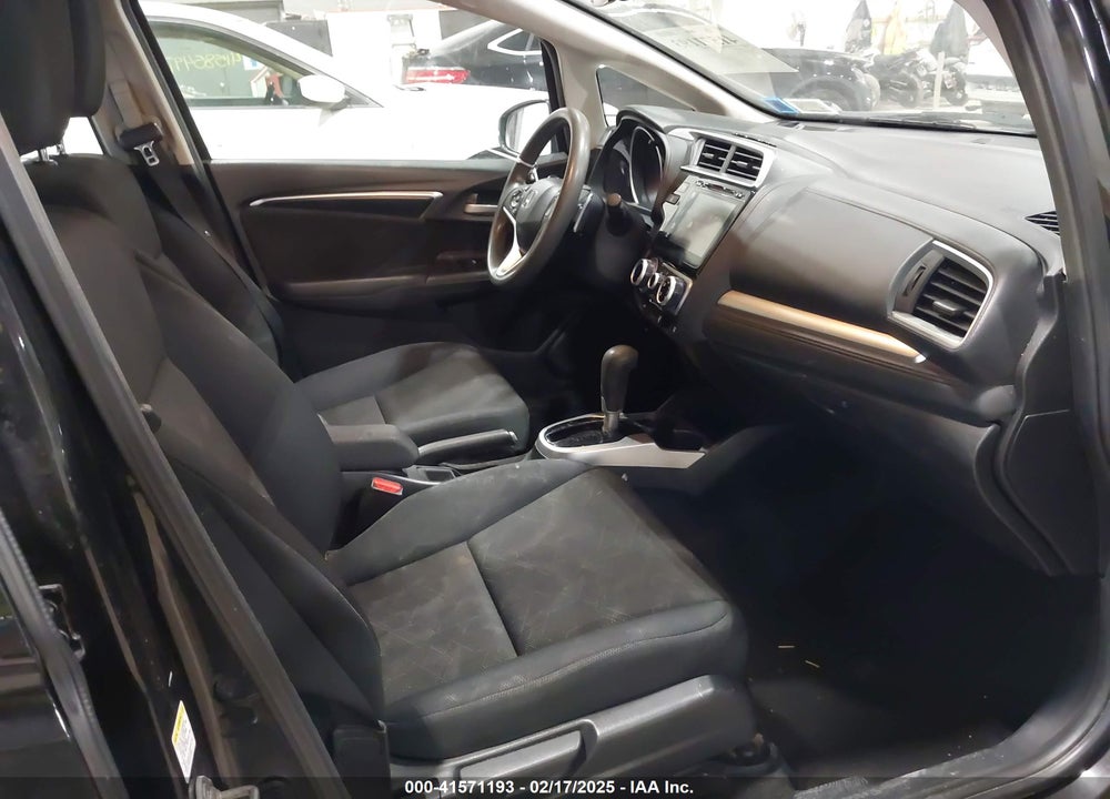 2015 HONDA FIT VIN: 3HGGK5H8XFM704004