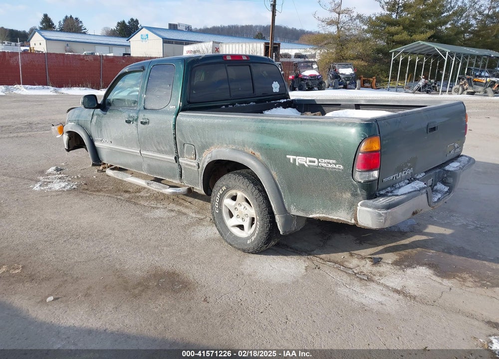 2002 TOYOTA TUNDRA SR5 V8 VIN: 5TBBT441X2S275233