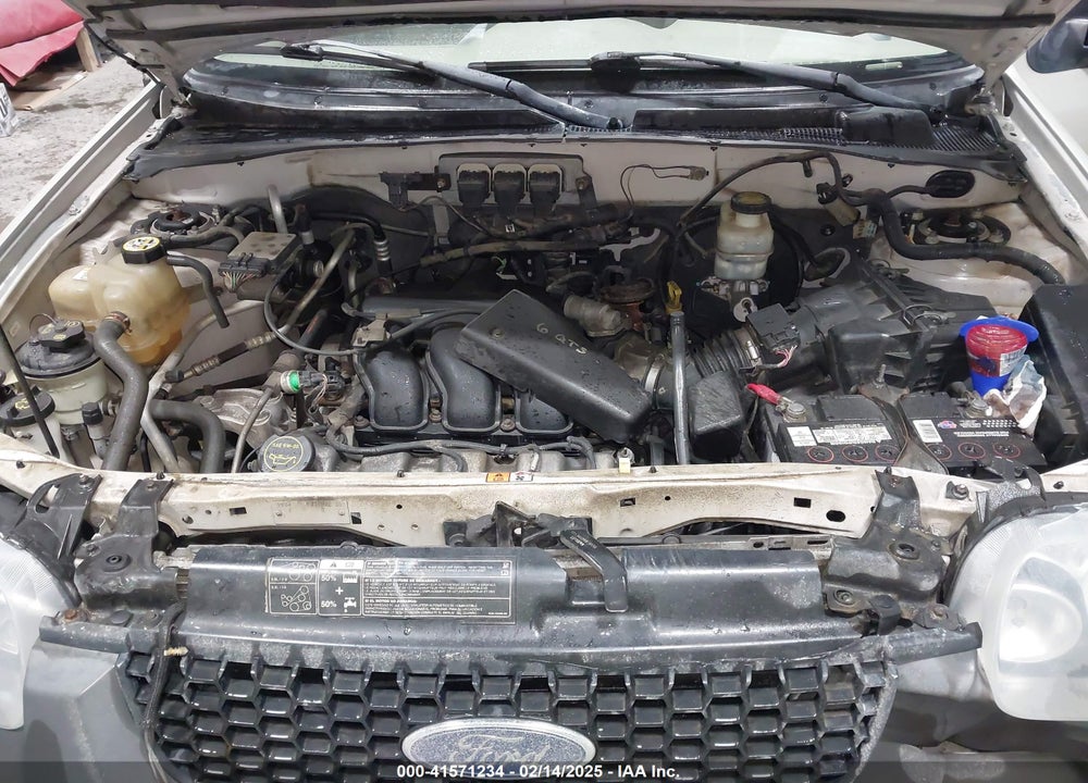 2005 FORD ESCAPE XLT VIN: 1FMYU93135KB03954