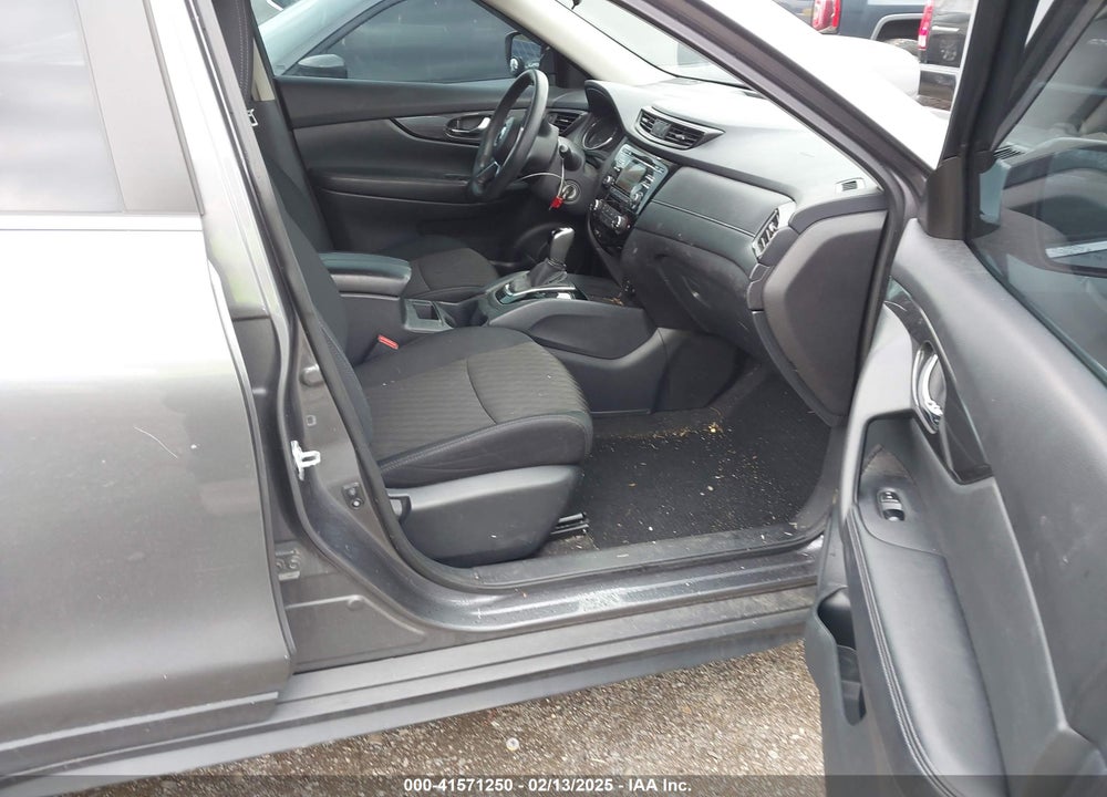 2017 NISSAN ROGUE S VIN: 5N1AT2MV5HC786817