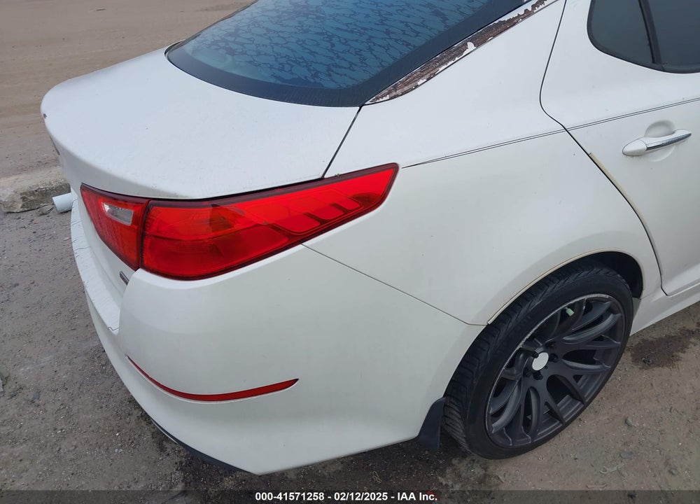 2015 KIA OPTIMA VIN: KNAGM4A79F5636656
