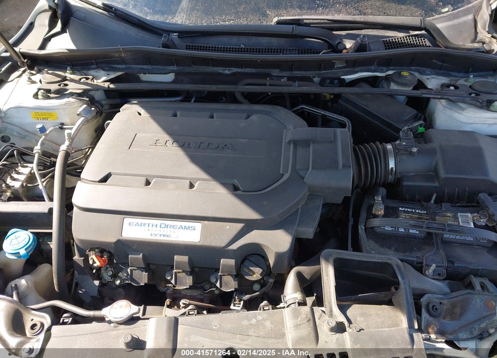 2015 HONDA ACCORD VIN: 1HGCR3F80FA036129