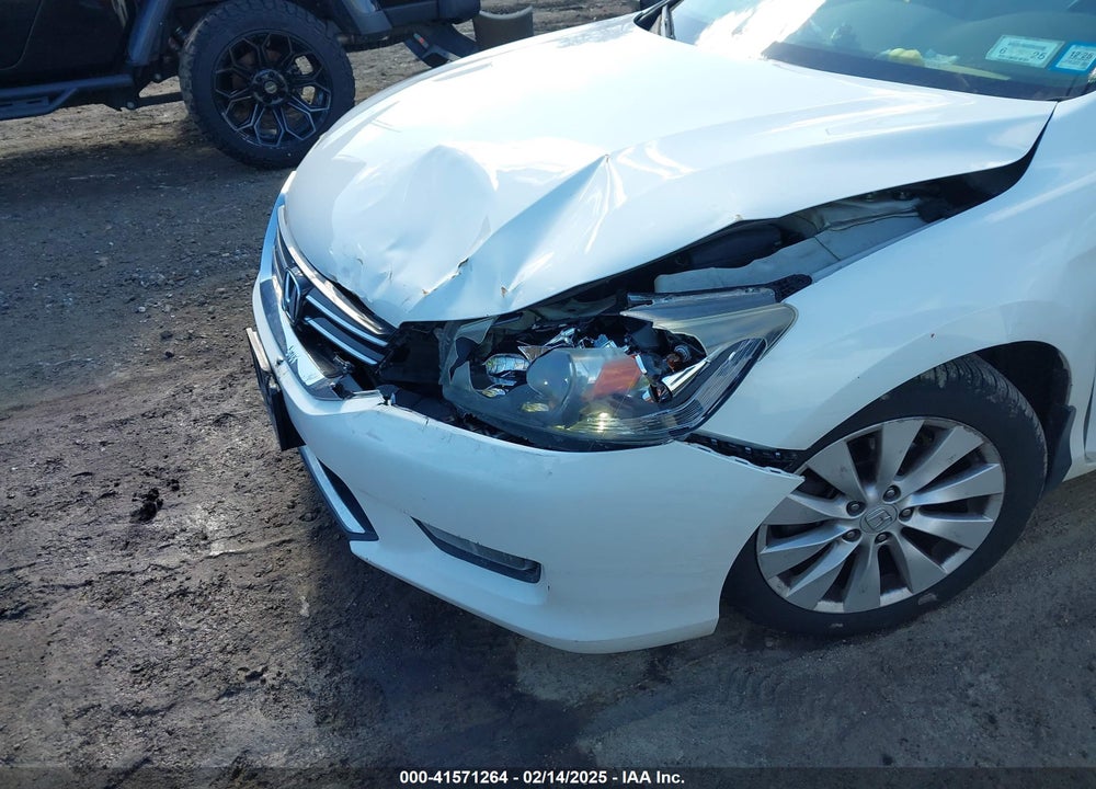 2015 HONDA ACCORD VIN: 1HGCR3F80FA036129