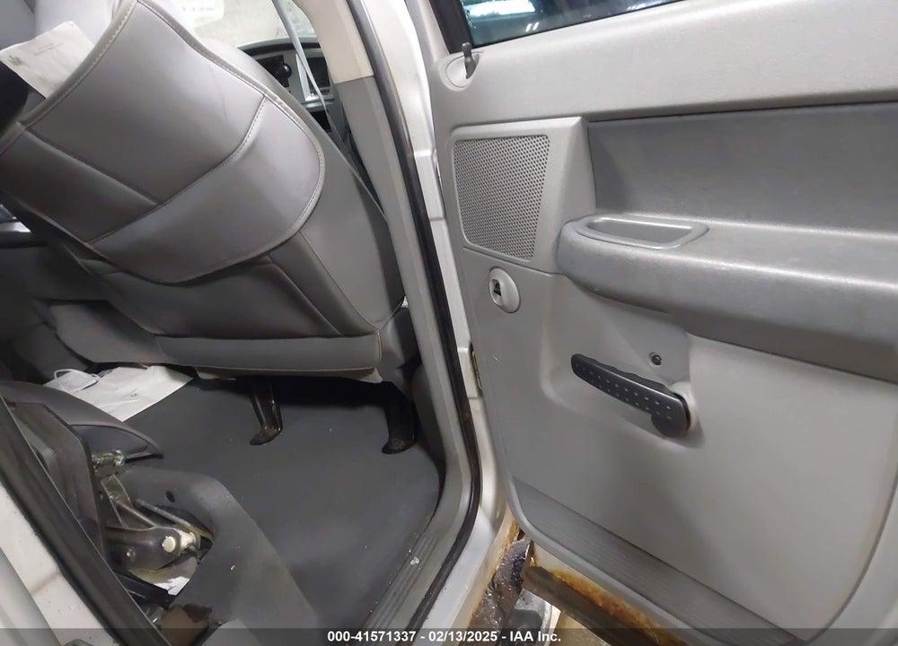 2008 DODGE RAM 1500 SLT VIN: 1D7HU18288S607630
