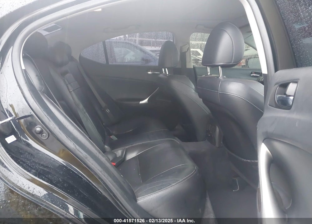 2011 LEXUS IS 250 VIN: JTHBF5C20B5137610