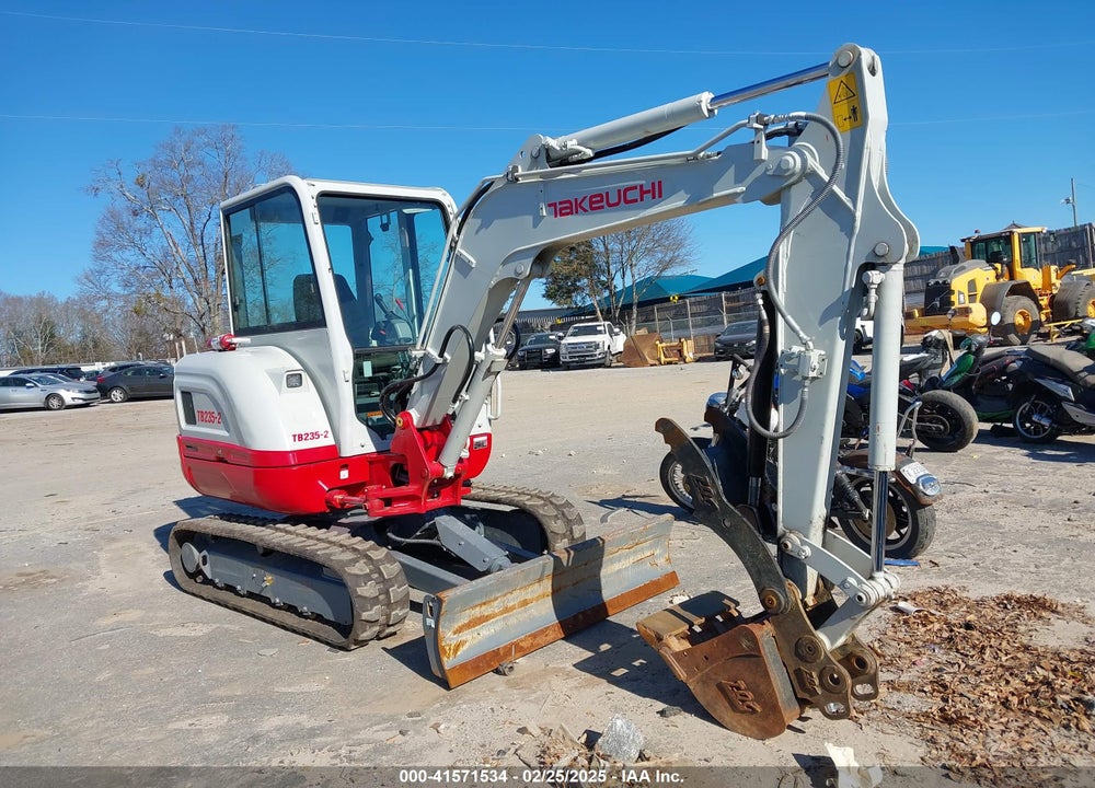 2024 TAKEUCHI TB235-2 VIN: 123605850