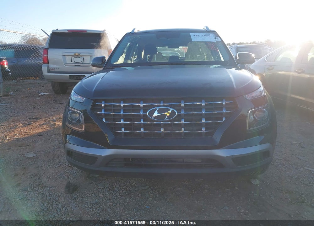 2024 HYUNDAI VENUE SEL VIN: KMHRC8A3XRU315850