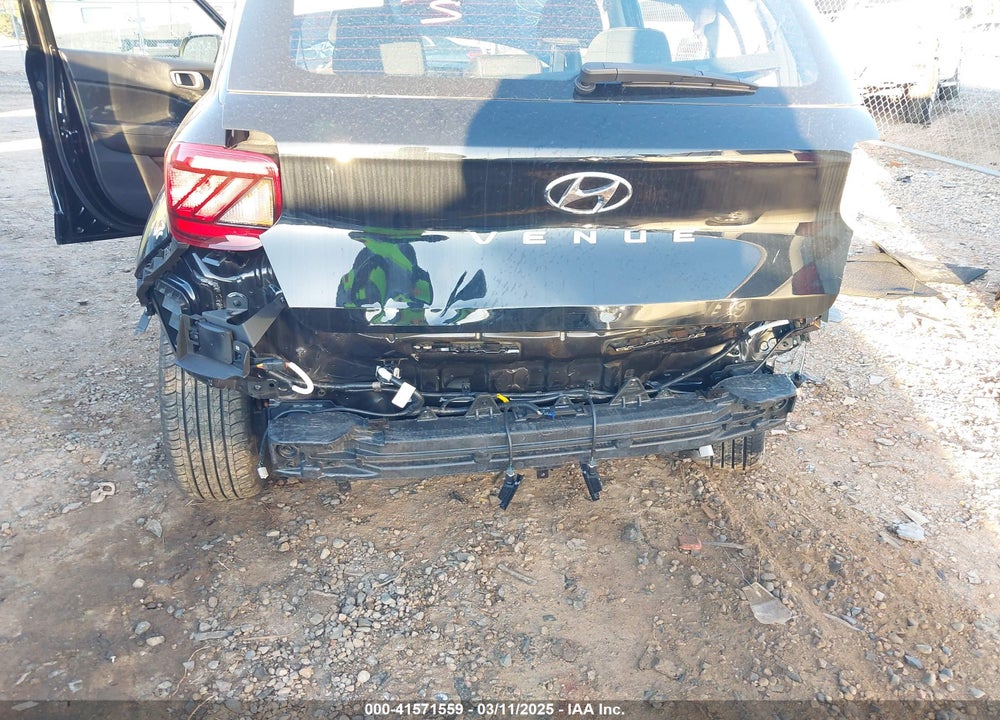 2024 HYUNDAI VENUE SEL VIN: KMHRC8A3XRU315850