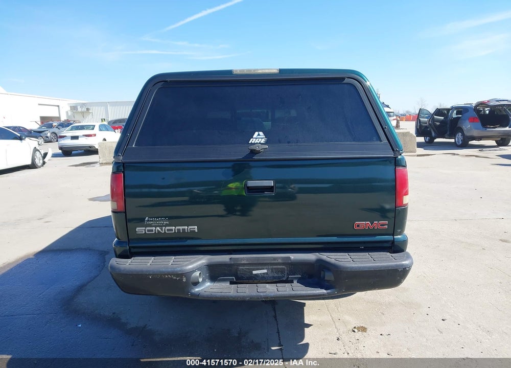 2001 GMC SONOMA SLS VIN: 1GTDT13W21K212368