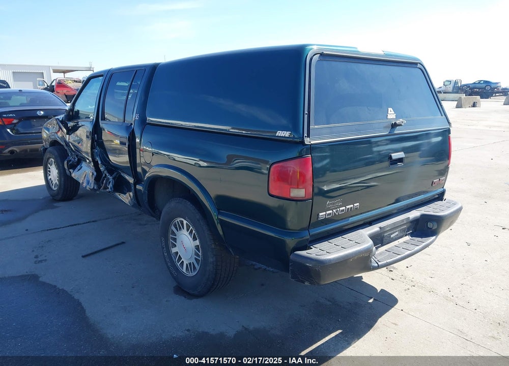 2001 GMC SONOMA SLS VIN: 1GTDT13W21K212368