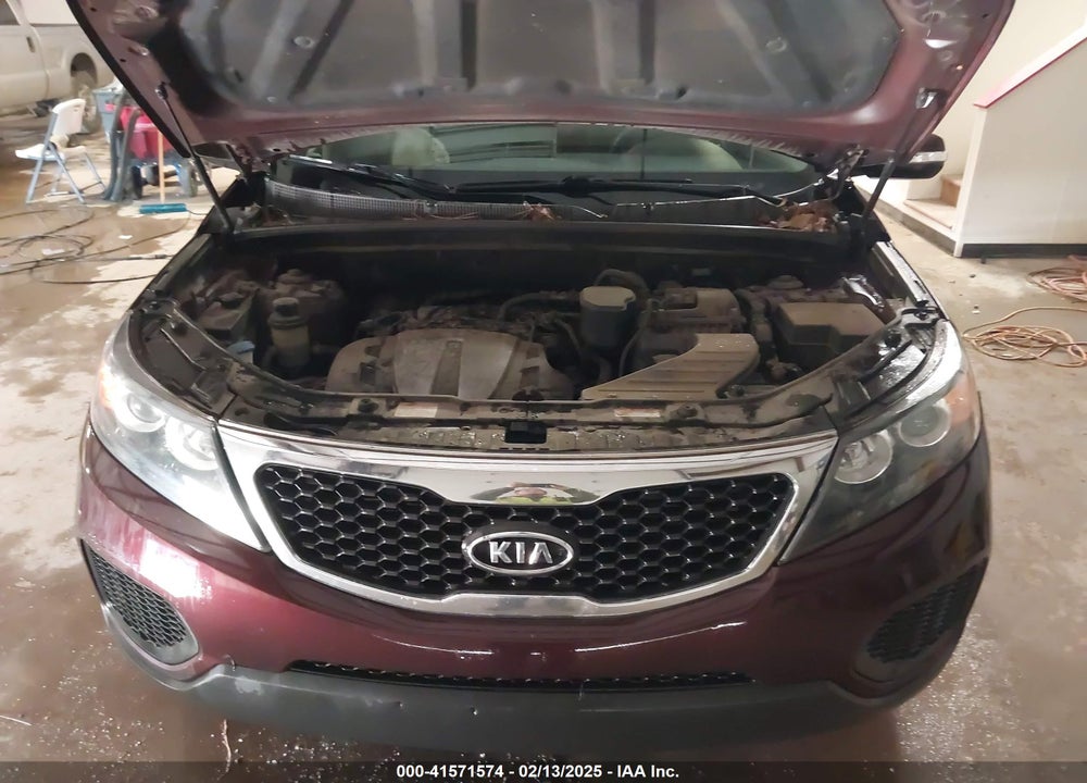 2013 KIA SORENTO LX V6 VIN: 5XYKT4A27DG315059