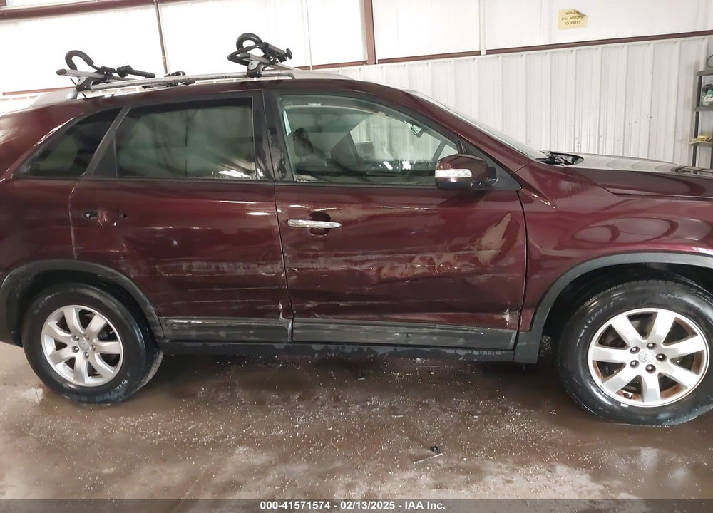 2013 KIA SORENTO LX V6 VIN: 5XYKT4A27DG315059