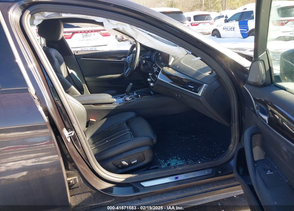2019 BMW 530I VIN: WBAJA7C50KWW05263