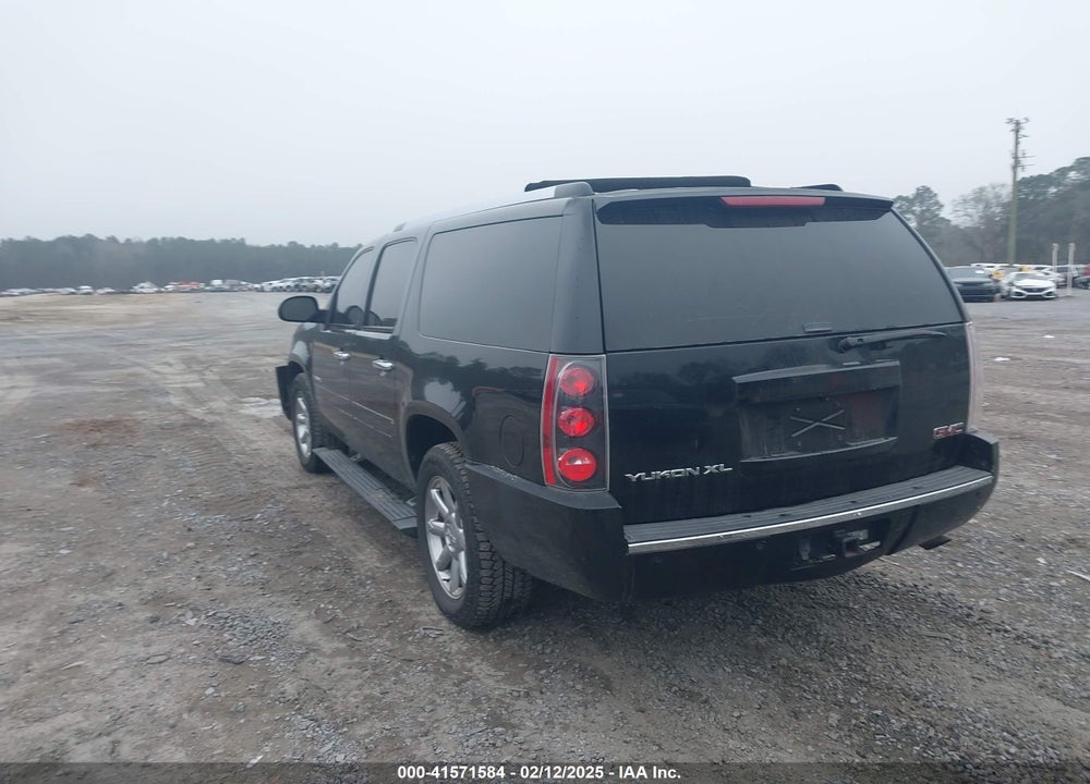 2008 GMC YUKON XL 1500 DENALI VIN: 1GKFK66838J248631