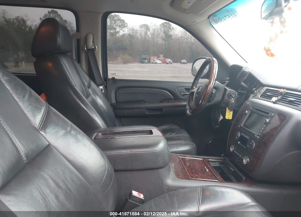 2008 GMC YUKON XL 1500 DENALI VIN: 1GKFK66838J248631