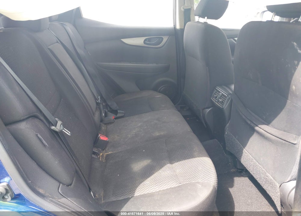 2020 NISSAN ROGUE SPORT VIN: JN1BJ1CV2LW255613