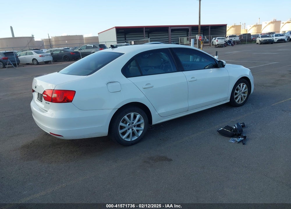 2011 VOLKSWAGEN JETTA 2.5L SE VIN: 3VWDX7AJ9BM329385