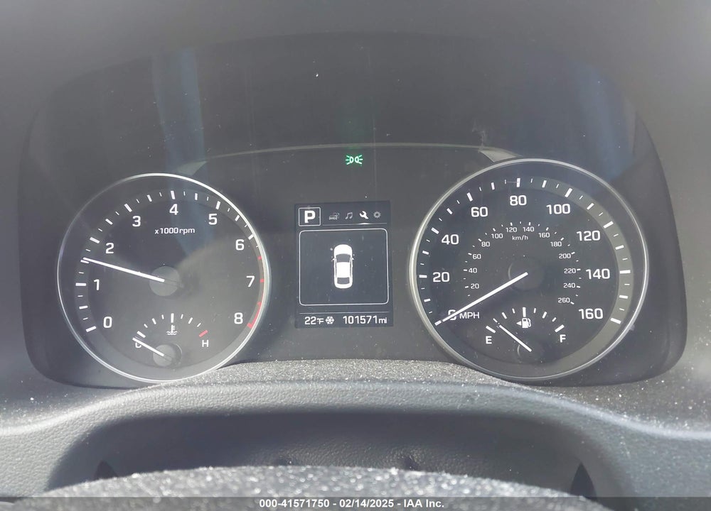 2017 HYUNDAI ELANTRA VIN: KMHD84LFXHU174675