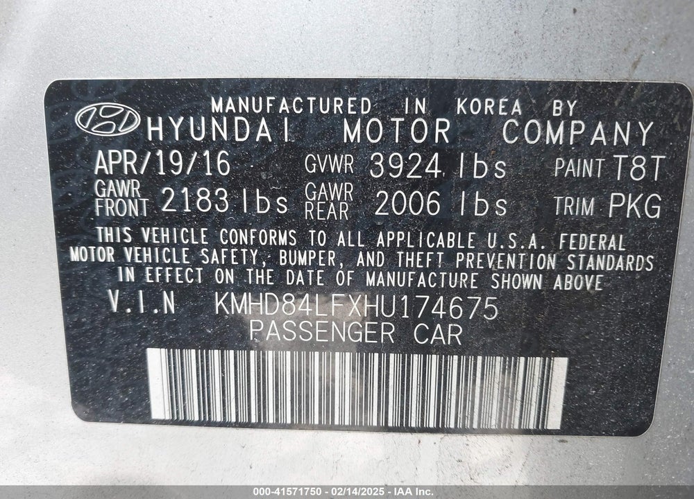 2017 HYUNDAI ELANTRA VIN: KMHD84LFXHU174675