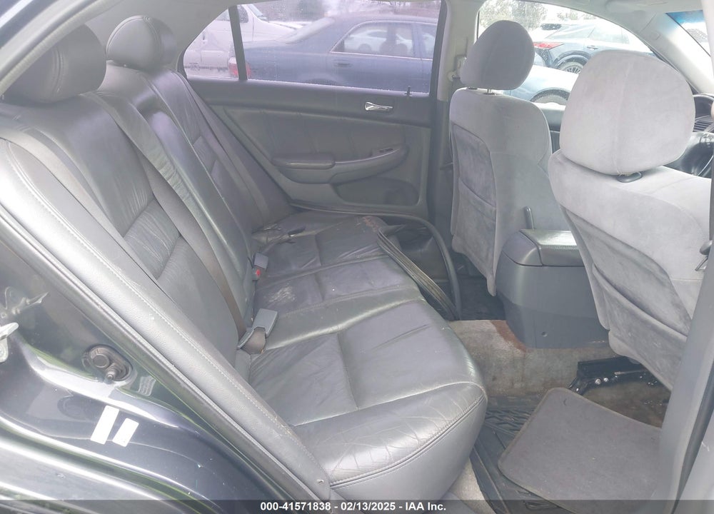 2005 HONDA ACCORD 3.0 EX VIN: 1HGCM66565A045096