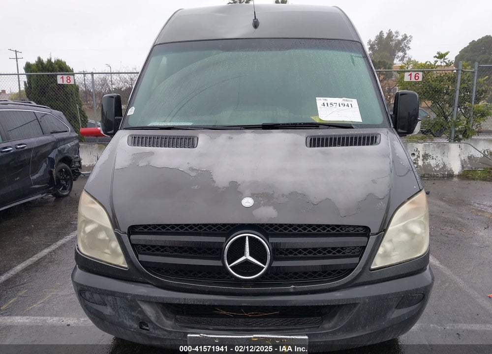 2011 MERCEDES-BENZ SPRINTER 2500 HIGH ROOF VIN: WDZPE8CC2B5571810