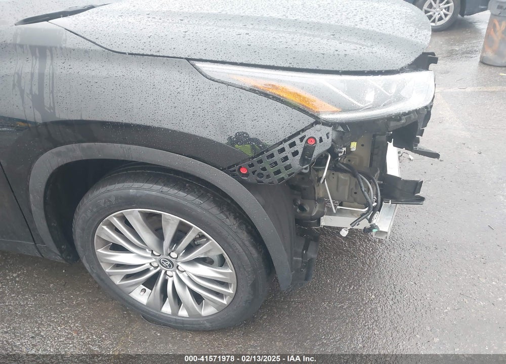 2022 TOYOTA HIGHLANDER PLATINUM VIN: 5TDFZRAH1NS128521