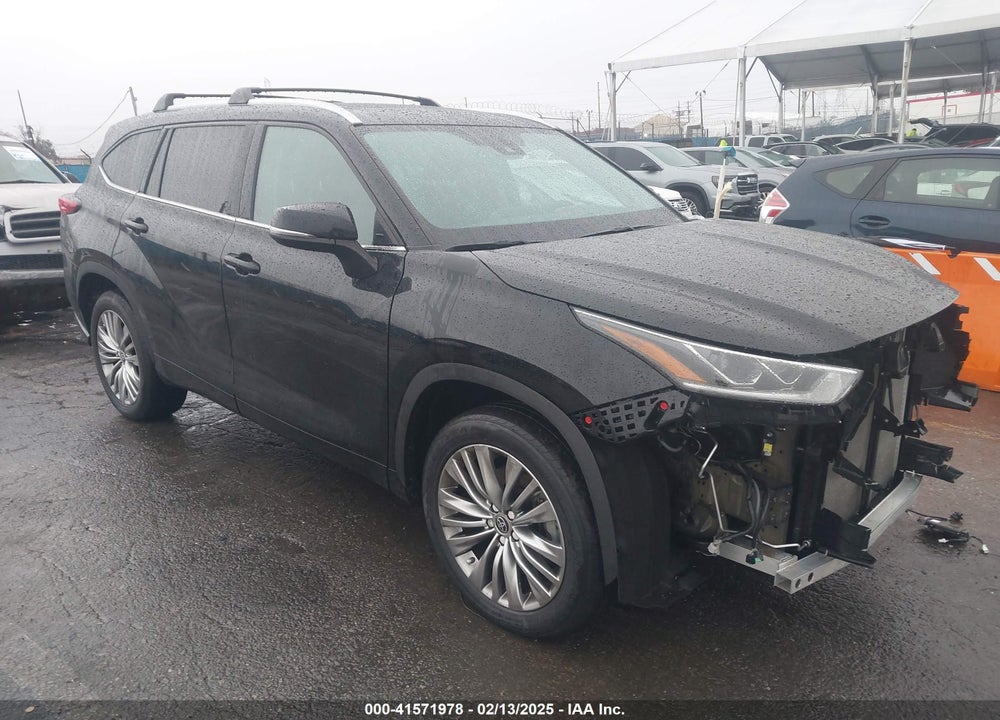 2022 TOYOTA HIGHLANDER PLATINUM VIN: 5TDFZRAH1NS128521