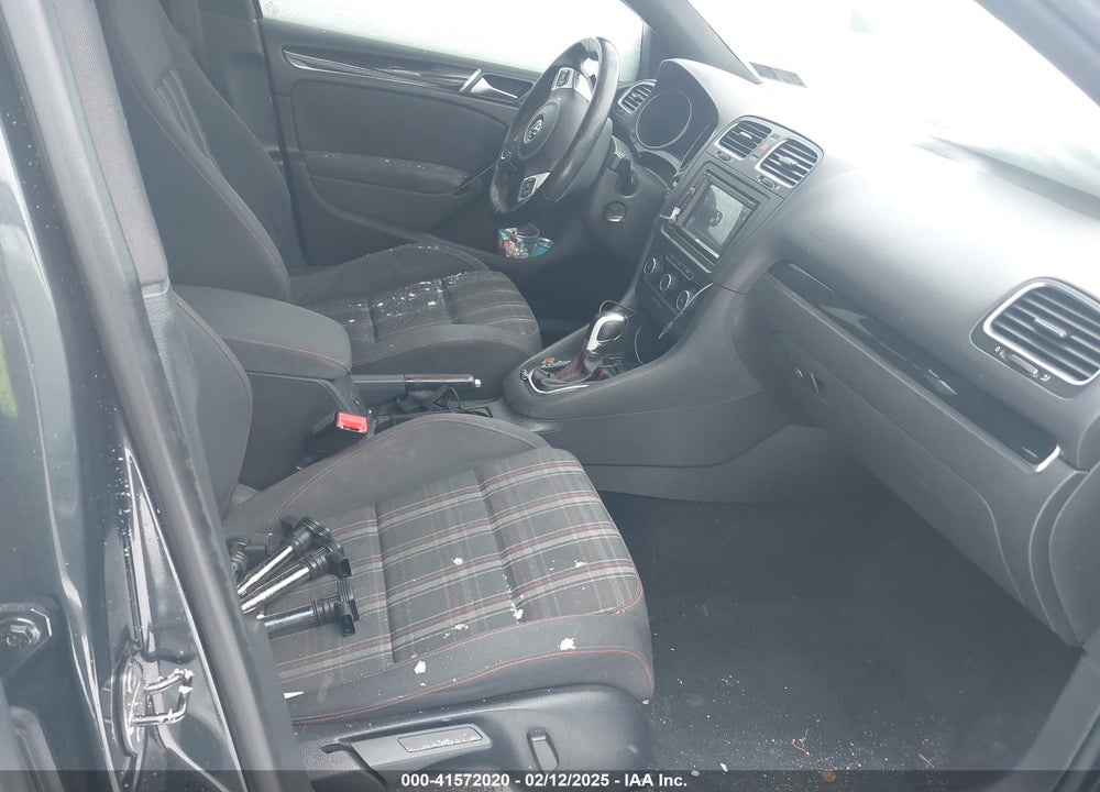 2011 VOLKSWAGEN GTI VIN: WVWHV7AJ6BW224216