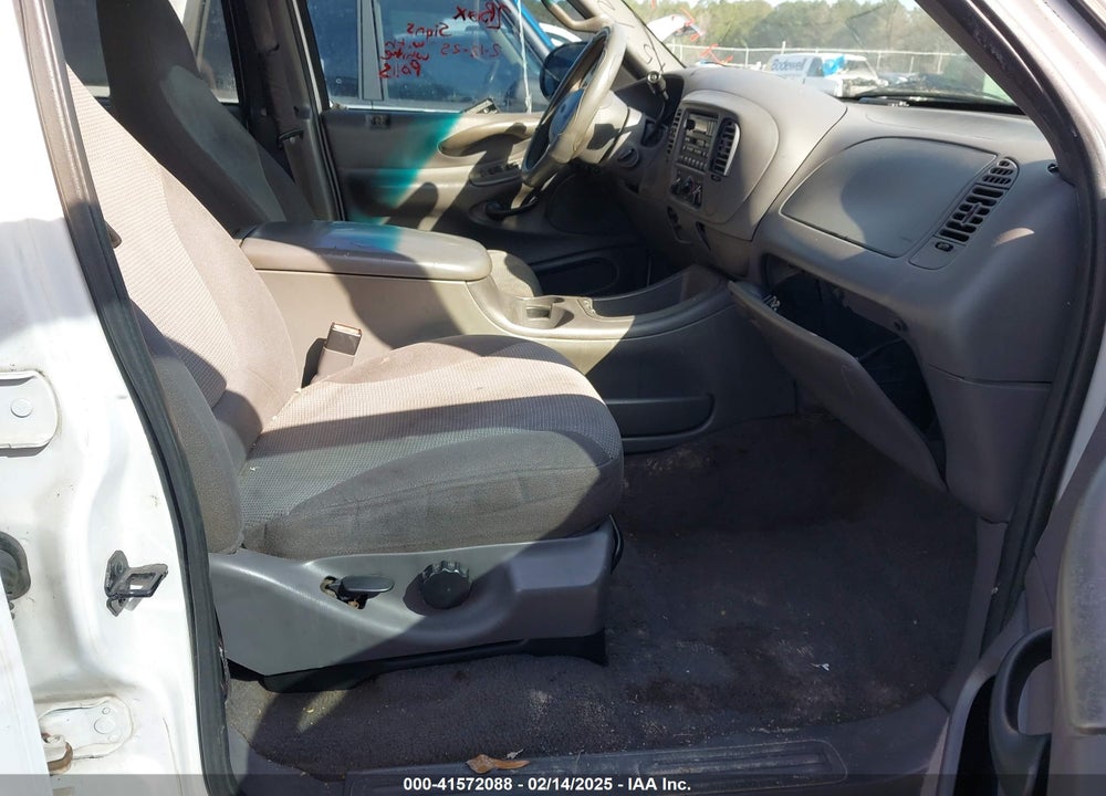 2001 FORD EXPEDITION VIN: 1FMRU15L41LA69158