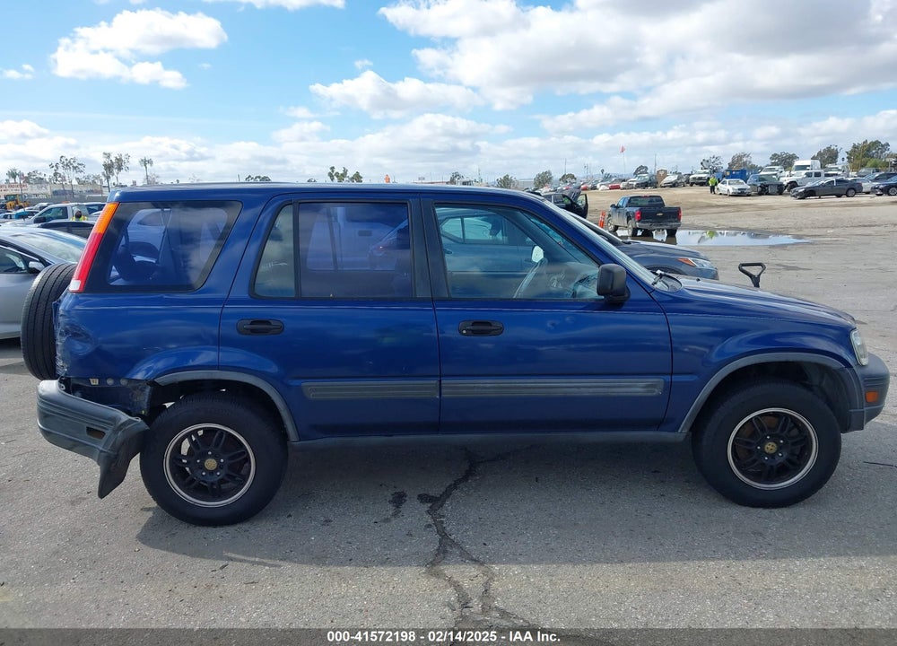 1998 HONDA CR-V LX VIN: JHLRD1845WC068779