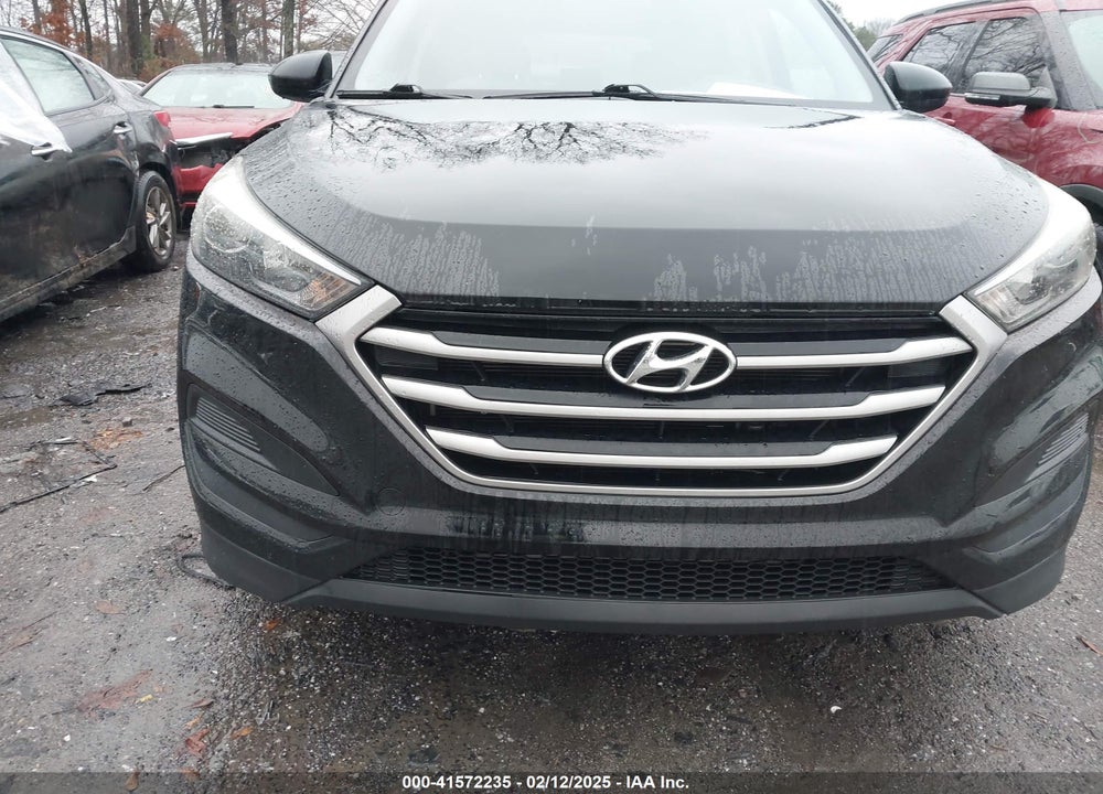 2017 HYUNDAI TUCSON SE VIN: KM8J23A4XHU460784