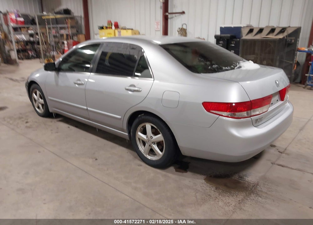 2003 HONDA ACCORD 2.4 EX VIN: JHMCM55623C053506