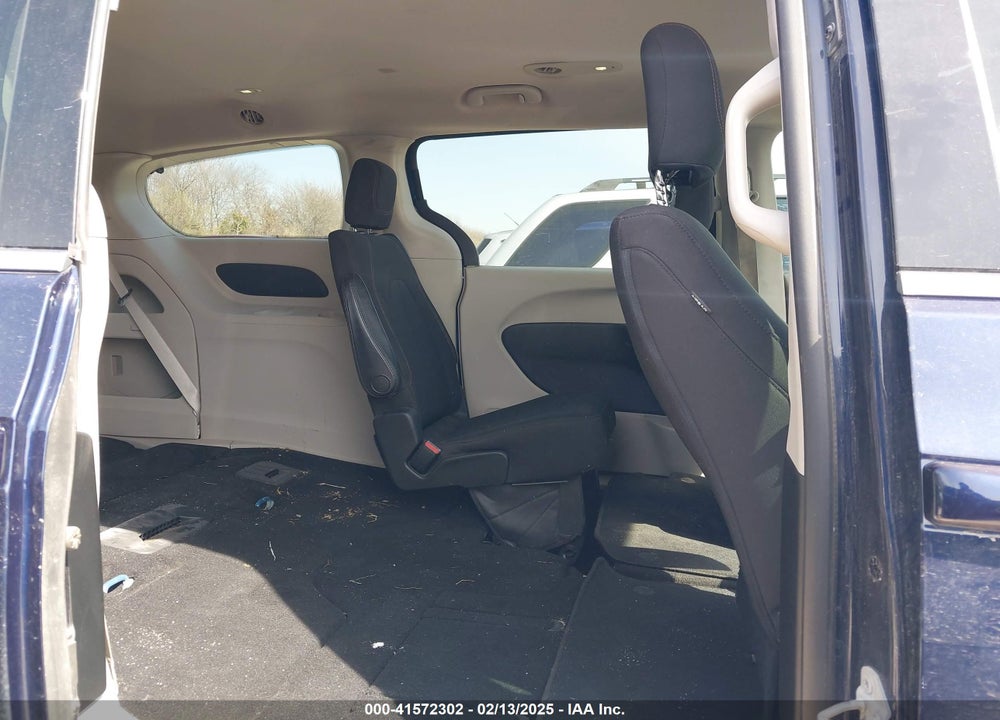 2017 CHRYSLER PACIFICA TOURING VIN: 2C4RC1DG1HR684182