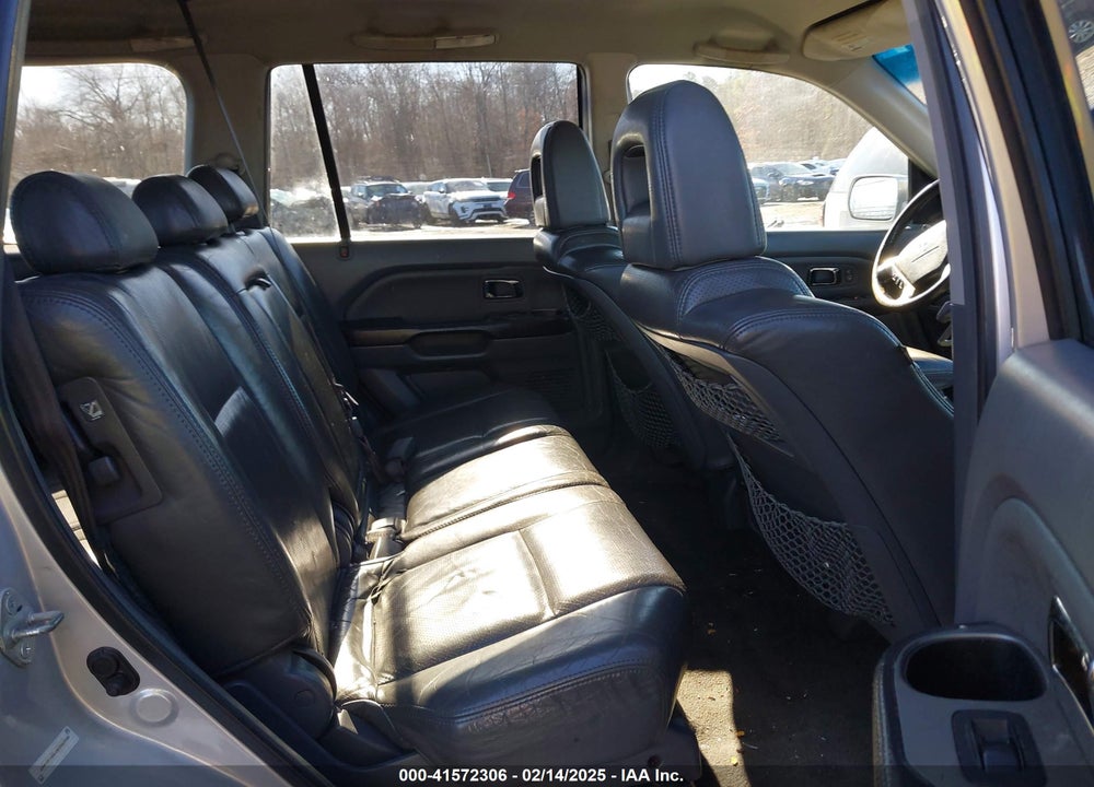 2004 HONDA PILOT EX-L VIN: 2HKYF186X4H586988
