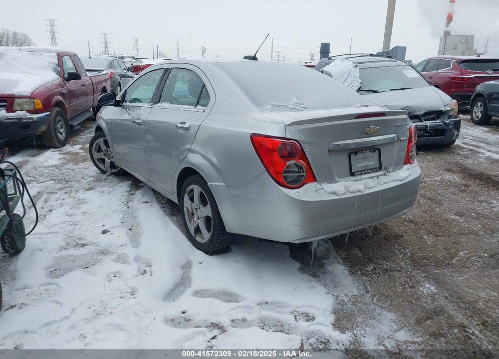 2015 CHEVROLET SONIC VIN: 1G1JE5SB5F4121571