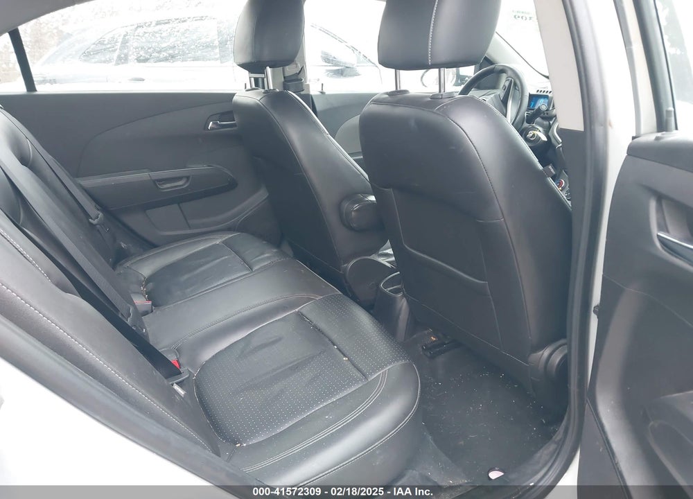 2015 CHEVROLET SONIC VIN: 1G1JE5SB5F4121571