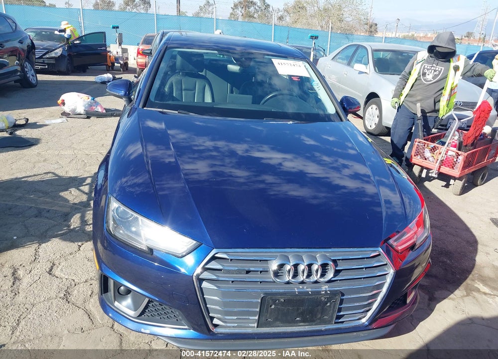 2019 AUDI A4 VIN: WAUDNAF44KN006633