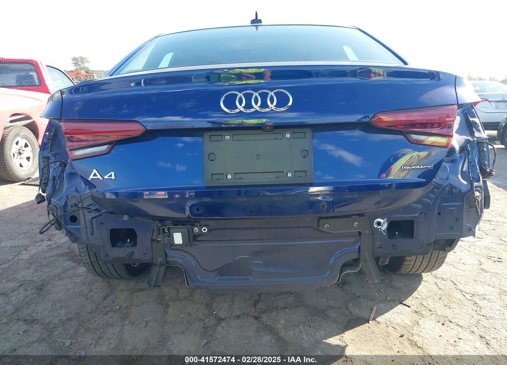2019 AUDI A4 VIN: WAUDNAF44KN006633