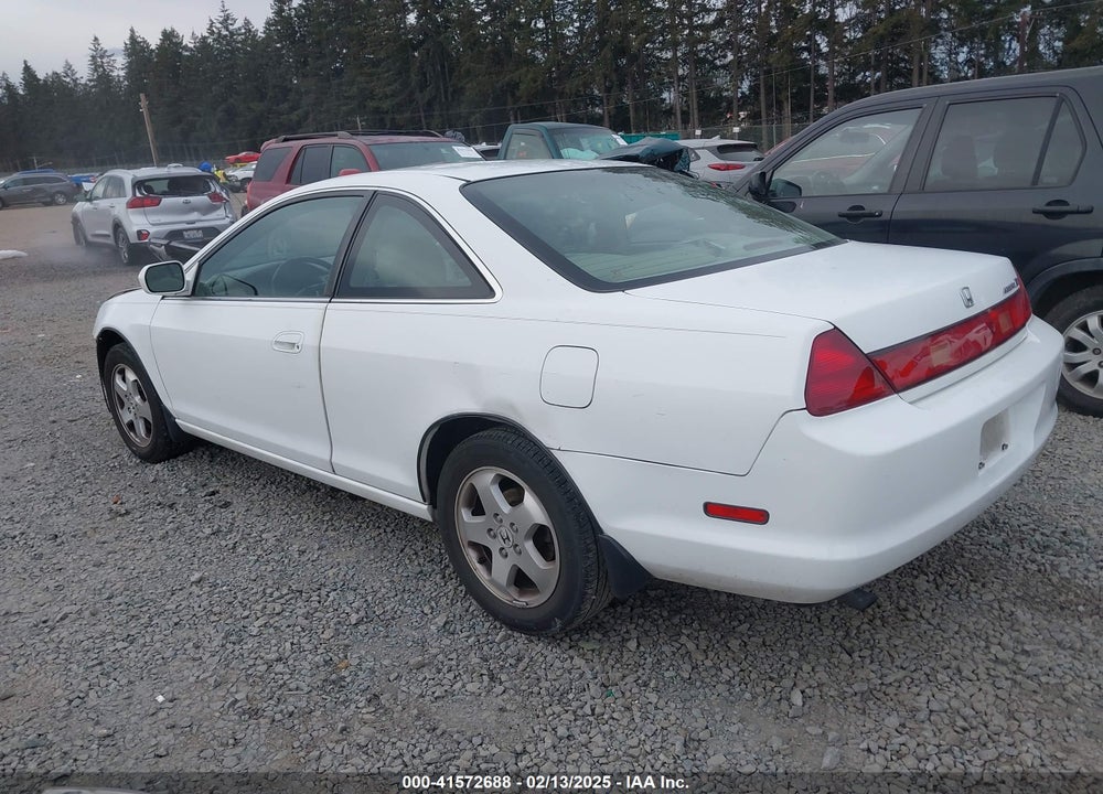 2000 HONDA ACCORD 3.0 EX VIN: 1HGCG2251YA029012